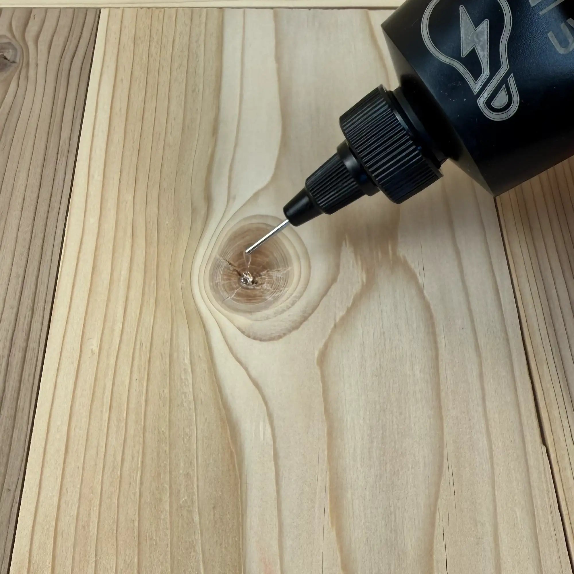 UV-Cured Wood Crack & Knot Filler